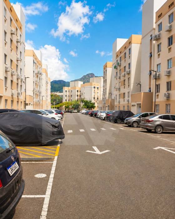 Estacionamento e áreas externas